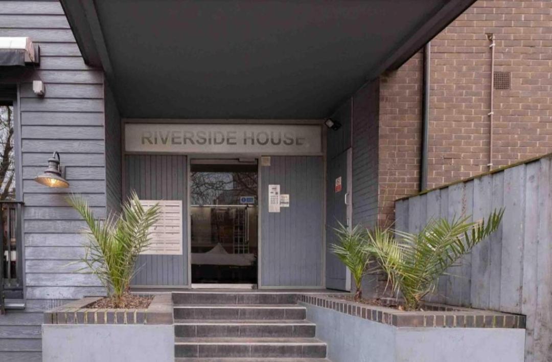 Central Riverside Apartment Bristol Dış mekan fotoğraf
